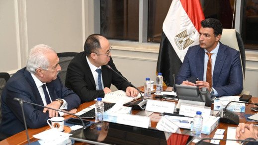 الوطنية الصينية للإطارات تبحث إنشاء مصنع جديد للإطارات بالإسكندرية