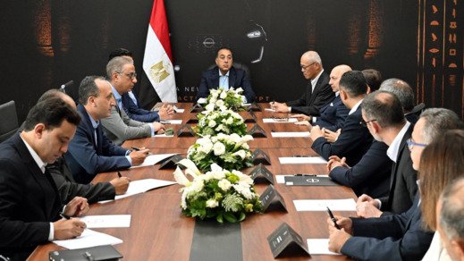 مدبولي يلتقي مسؤولي شركة نيسان العالمية